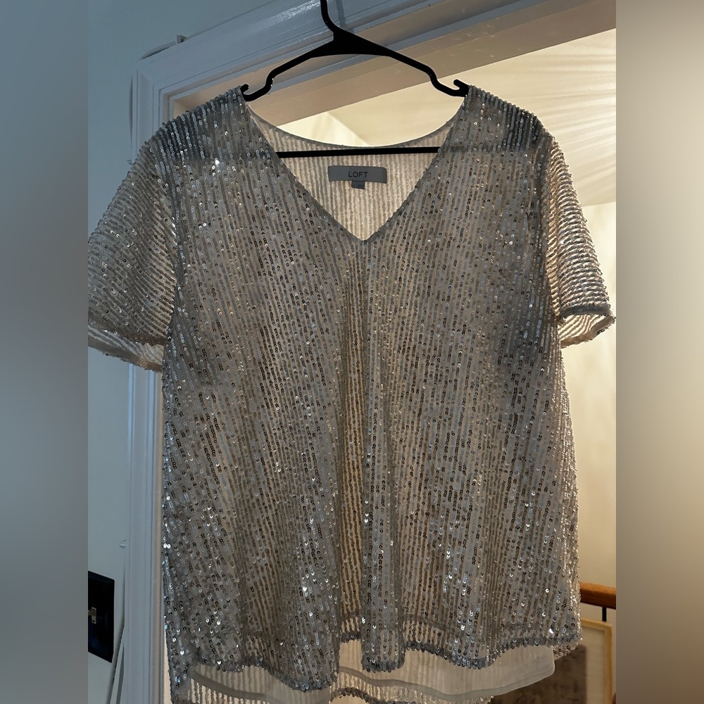 LOFT Silver Flutter Sleeve Top Size Large